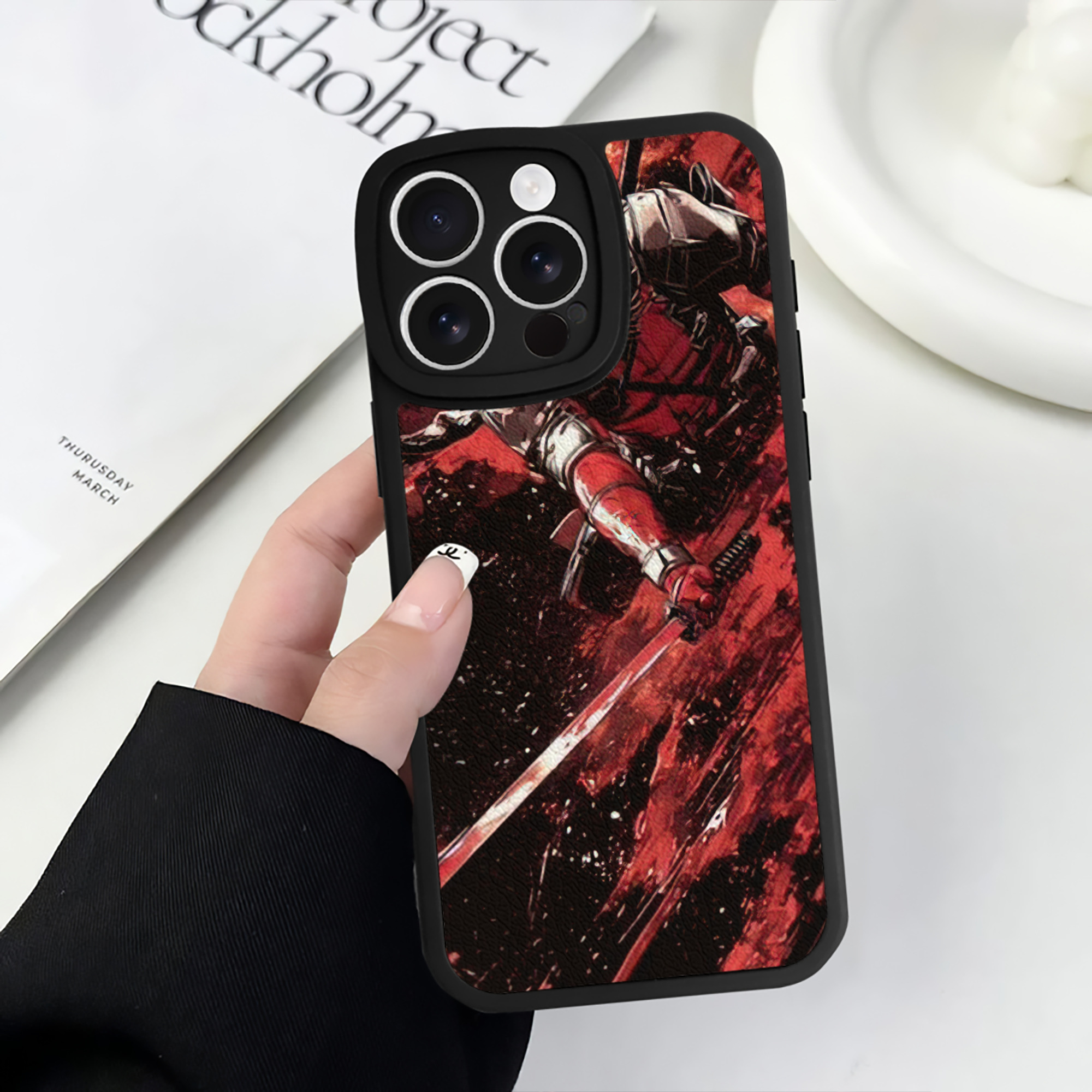 （画像用） Deadpool デッドプール 【iPhone 16シリーズ対応】シリコンスマホケース（レザー調） 材質：シリコン